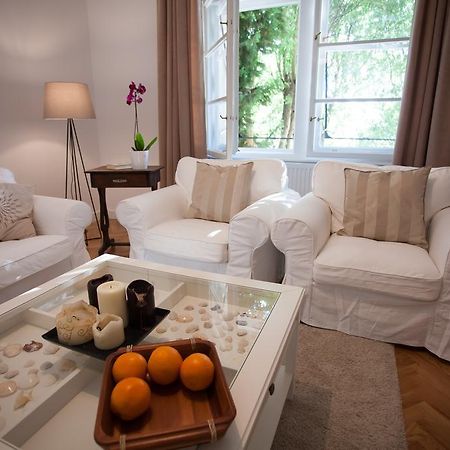 Business Appartements "Villa Muenz" Pula Exterior photo