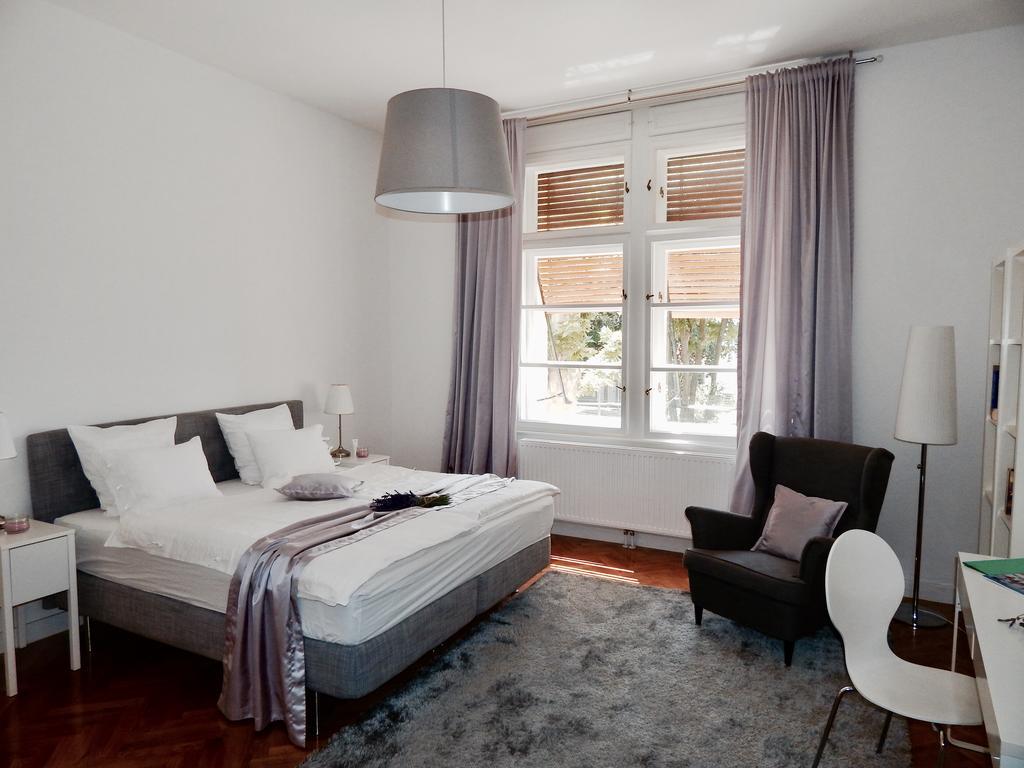 Business Appartements "Villa Muenz" Pula Exterior photo